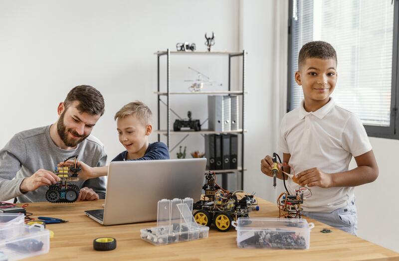 Equipped to Lead: How STEM Certification Prepares Teachers for Modern Classrooms